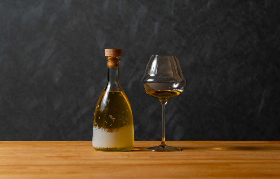 Snow Satoyama Sake 里山マリアージュコレクション “The Crystal クリスタル” （クリスプ・ドライ）